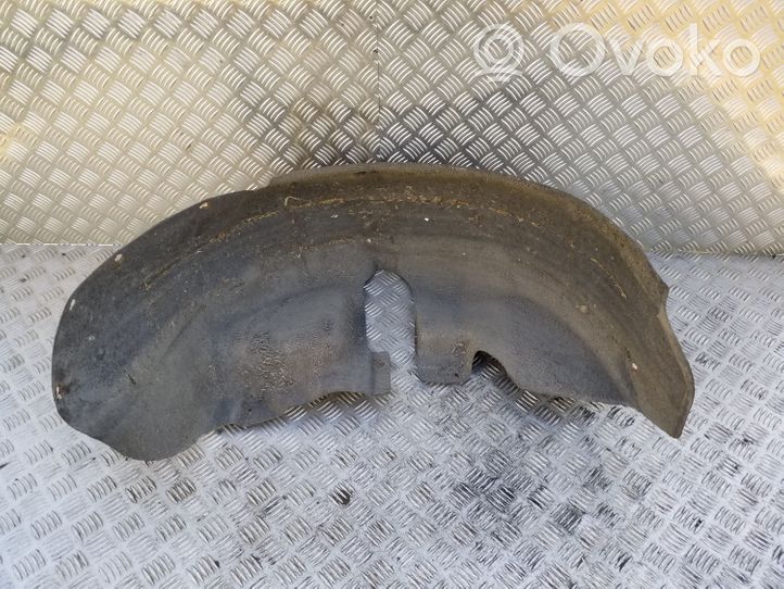 Volkswagen PASSAT B7 Rivestimento paraspruzzi parafango posteriore 3AA810972