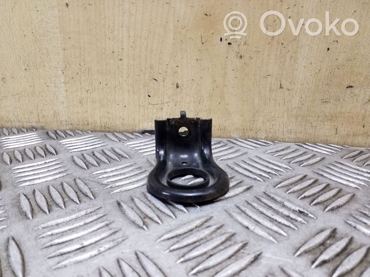 Honda CR-V Radiator mount bracket 