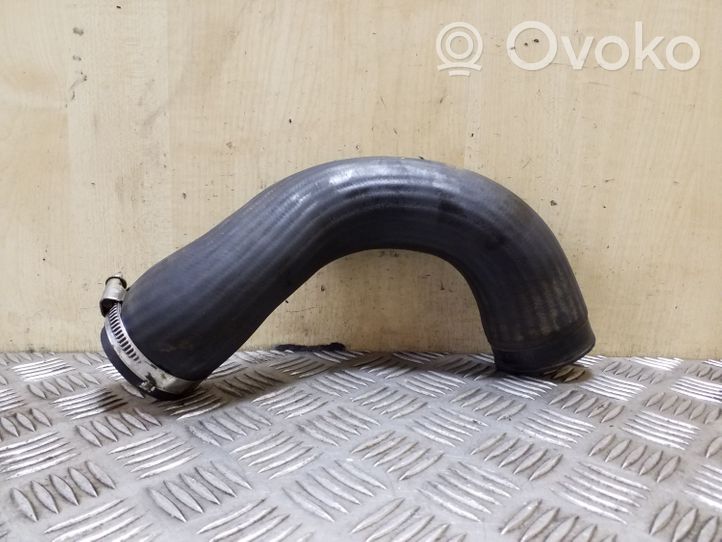 Volkswagen Tiguan Tube d'admission de tuyau de refroidisseur intermédiaire 5N0145834G