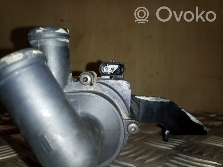 Volkswagen Tiguan Pompe à eau de liquide de refroidissement 5N0965561