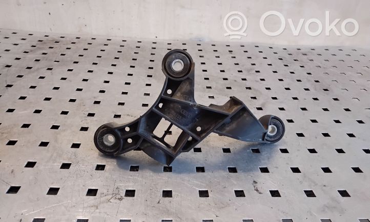 Volkswagen Tiguan Supporto del cavo della leva del cambio 5N0711789B