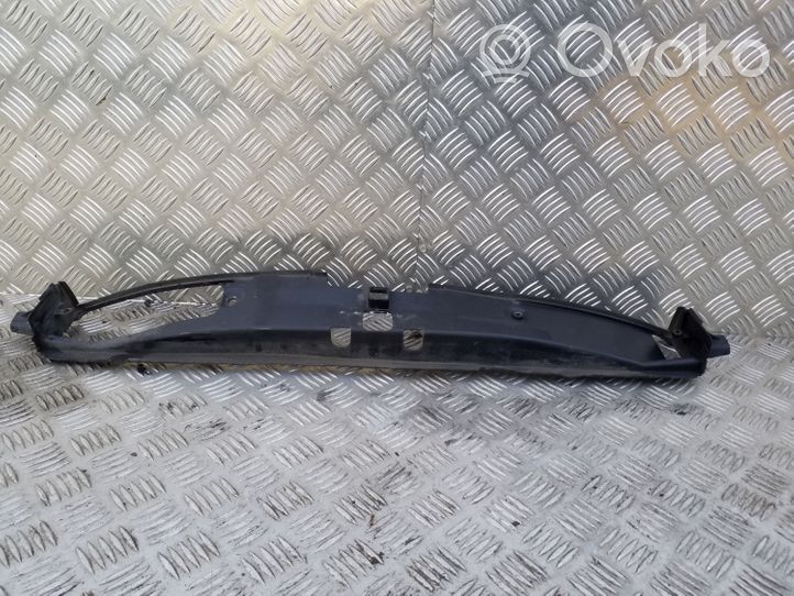 Audi A8 S8 D4 4H Intercooler air guide/duct channel 4H0121333B