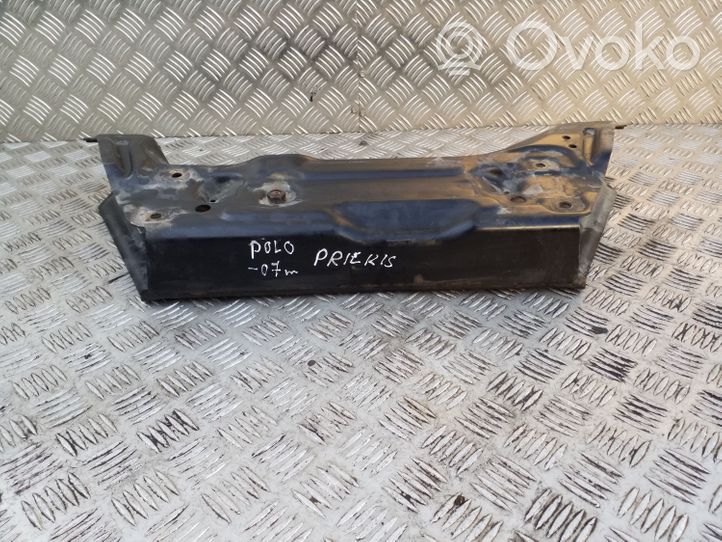 Volkswagen Polo IV 9N3 Sottotelaio anteriore 6Q0199349E