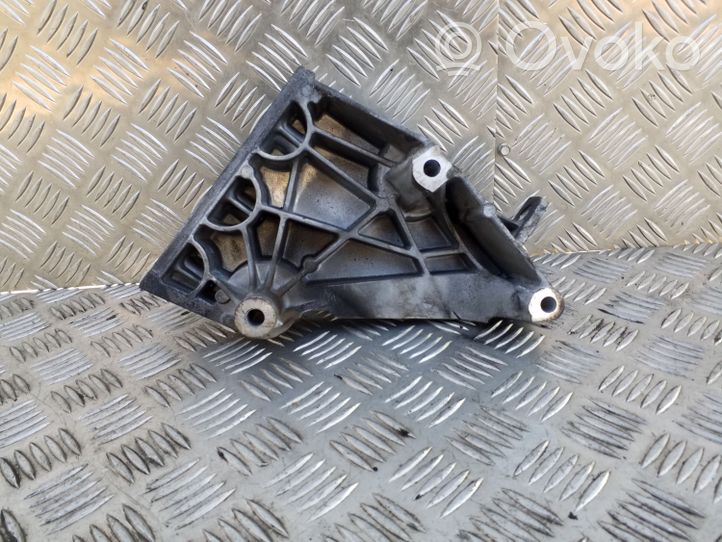 Volkswagen Polo IV 9N3 Support, suspension du moteur 038199207AJ