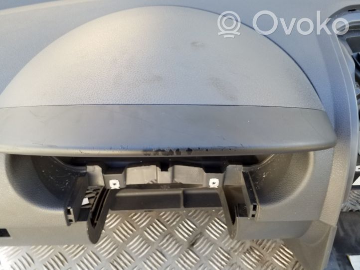 Volkswagen Polo IV 9N3 Dashboard 6Q1857001HP