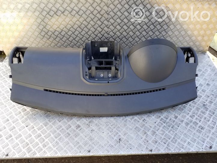 Volkswagen Polo IV 9N3 Dashboard 6Q1857001HP