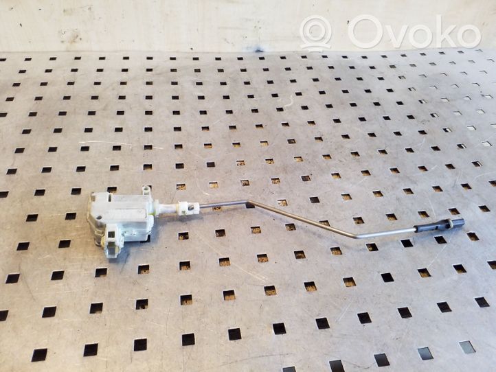 Volkswagen PASSAT CC Fuel tank cap lock motor 