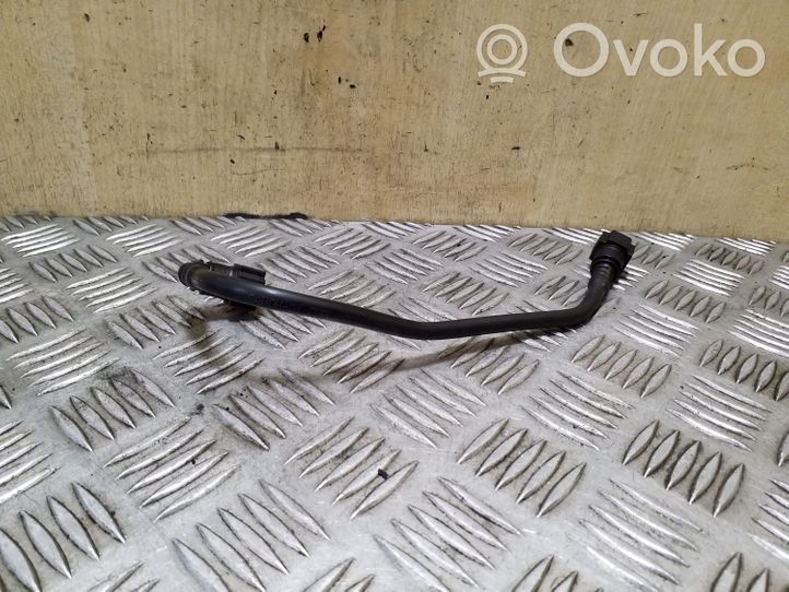 Nissan Juke I F15 Fuel line/pipe/hose 