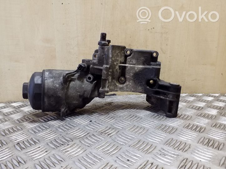 BMW X3 E83 Supporto di montaggio del filtro dell’olio 1713838