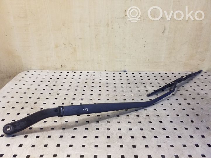 Chevrolet Captiva Front wiper blade arm C10PR