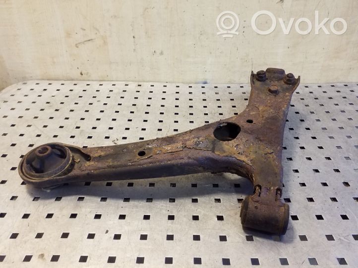 Toyota Corolla E120 E130 Fourchette, bras de suspension inférieur avant 