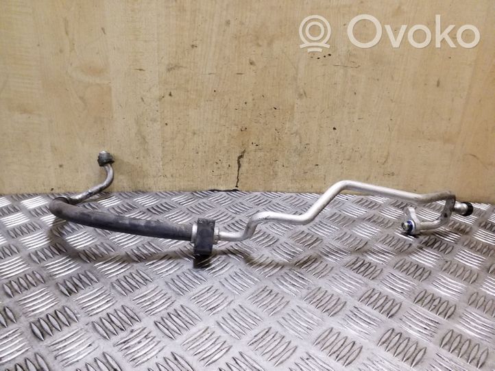 KIA Sorento Air conditioning (A/C) pipe/hose 