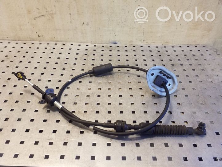 KIA Sorento Gear shift cable linkage D007