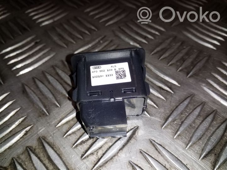 Audi A4 S4 B8 8K Alarm switch 4F0962109B