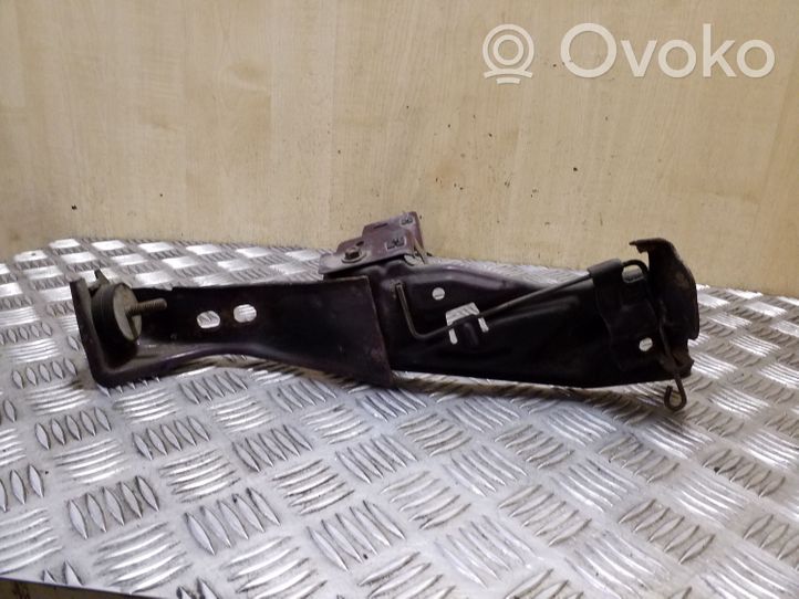 Audi 100 S4 C4 Pannello laterale di supporto del radiatore 