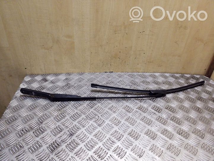 Renault Trafic II (X83) Front wiper blade arm 7700311585