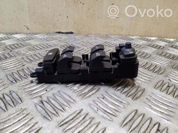 Volvo XC70 Electric window control switch 30773269