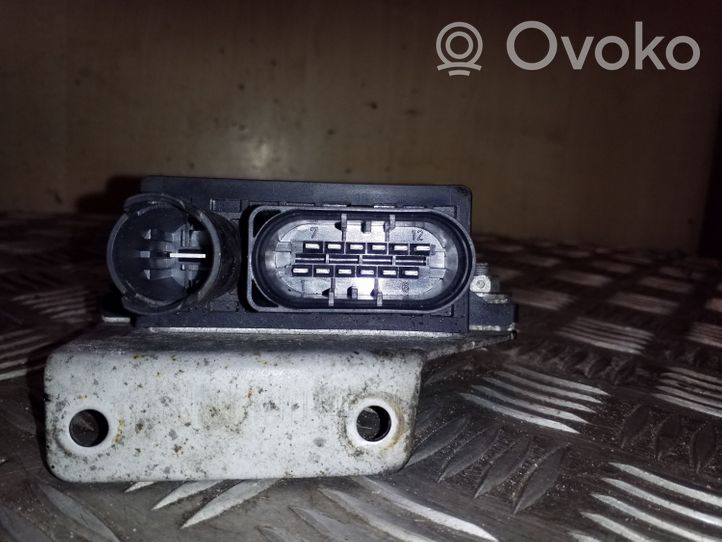 BMW X1 E84 Glow plug pre-heat relay 77980007