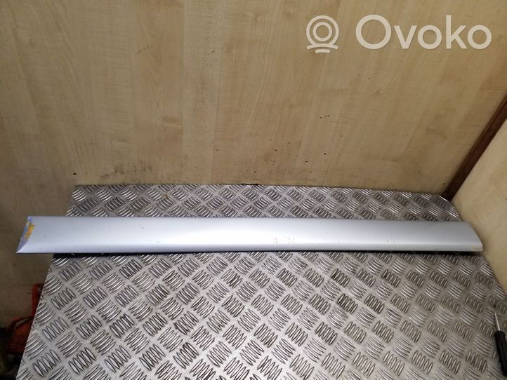 Audi A6 S6 C4 4A Rivestimento della portiera anteriore (modanatura) 4A0853952A