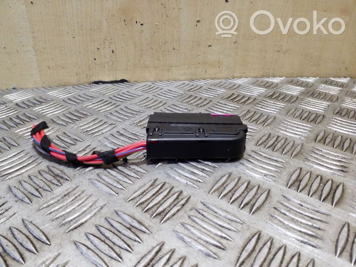 Audi Q5 SQ5 Module de fusibles 8K0937501