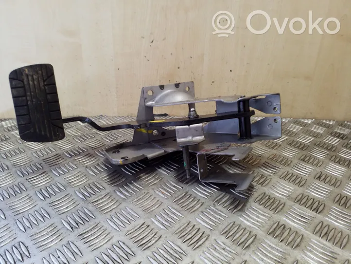 Chevrolet Captiva Brake pedal 