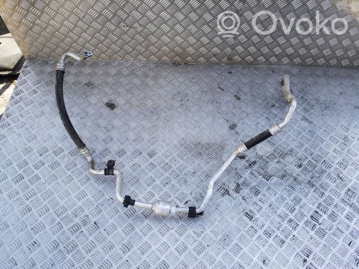 KIA Sorento Air conditioning (A/C) pipe/hose 