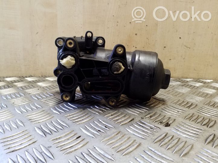 Volkswagen PASSAT CC Soporte de montaje del filtro de aceite 03L115389C