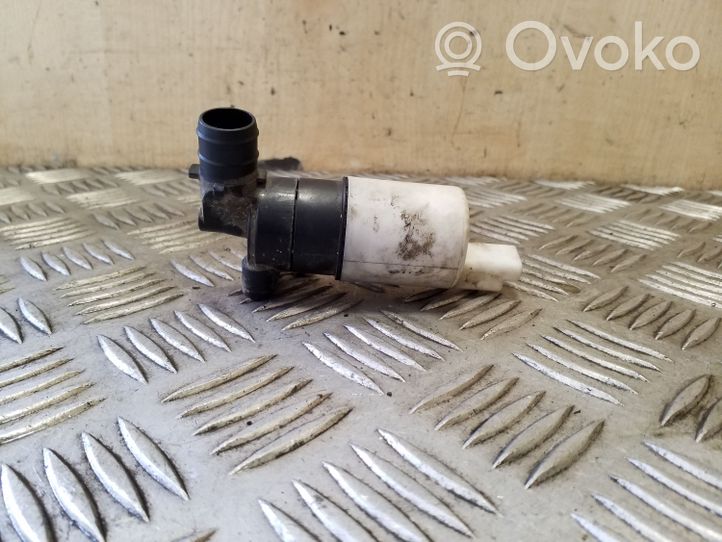 Renault Trafic II (X83) Pompe de lave-glace de pare-brise 8200067015