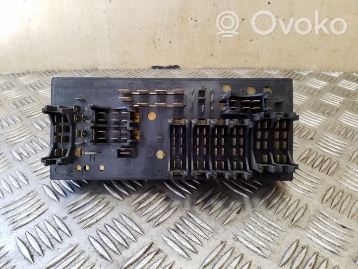 Audi 80 90 S2 B4 Modulo fusibile 443941822A