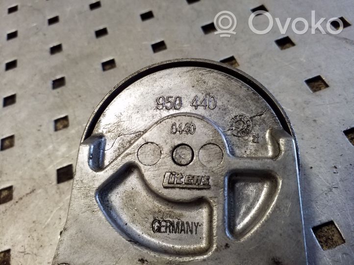 Audi A6 S6 C4 4A Napinacz paska alternatora 950440