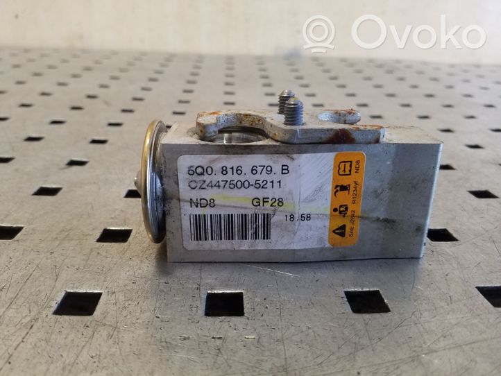 Volkswagen PASSAT B8 Air conditioning (A/C) expansion valve 5Q0816679B