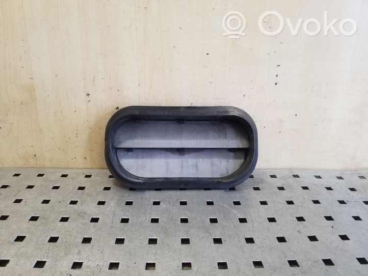 Volkswagen PASSAT B8 Quarter panel pressure vent 6R0819465A