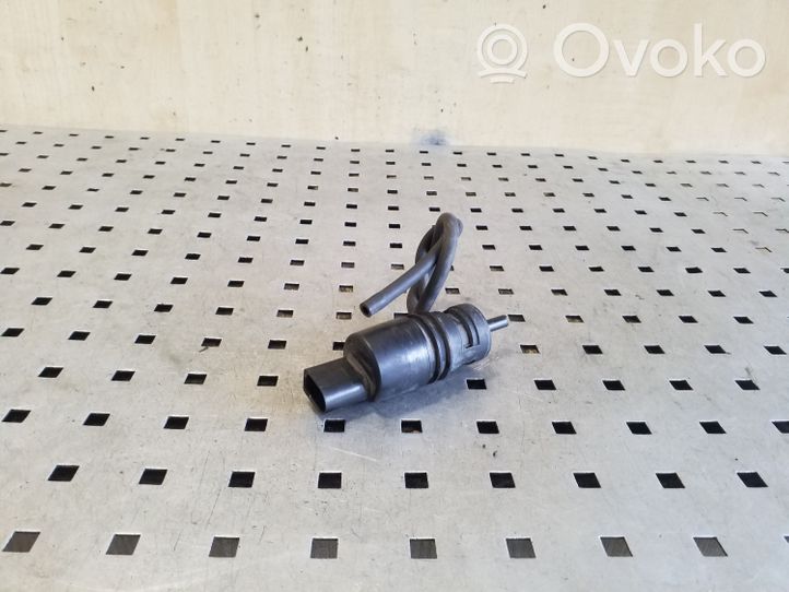 Chevrolet Captiva Pompe de lave-glace de pare-brise 13250356