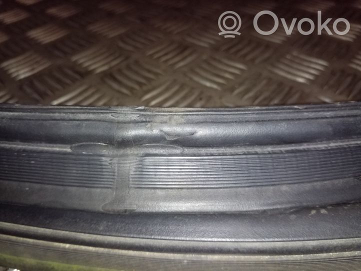 Chevrolet Captiva Trunk rubber seal (body) 