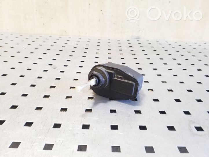 Audi 80 90 S2 B4 Motorino di regolazione assetto fari 8A0941295