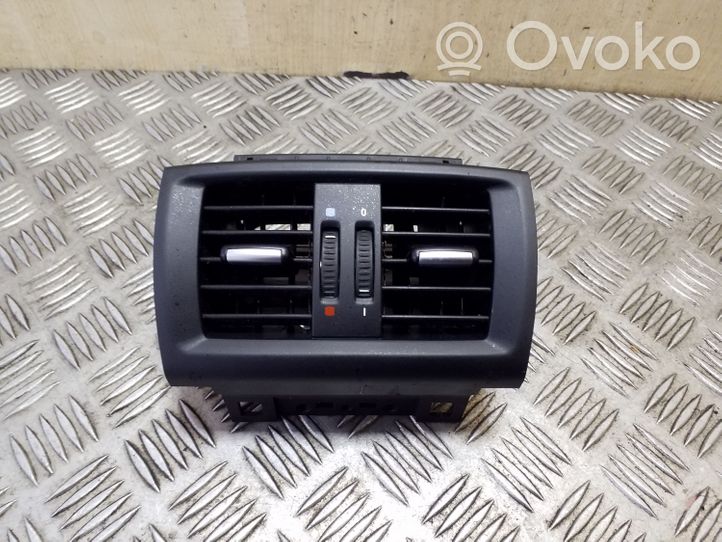 BMW X3 F25 Griglia di ventilazione posteriore 9200888