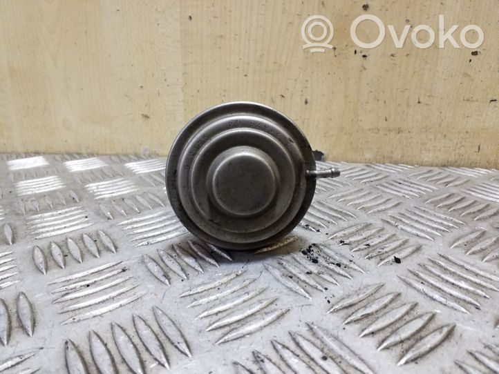 Audi A6 S6 C4 4A Valvola EGR 72167504