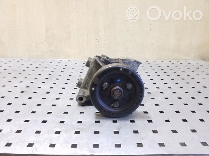 Audi A6 S6 C4 4A Supporto del generatore/alternatore 046903143B