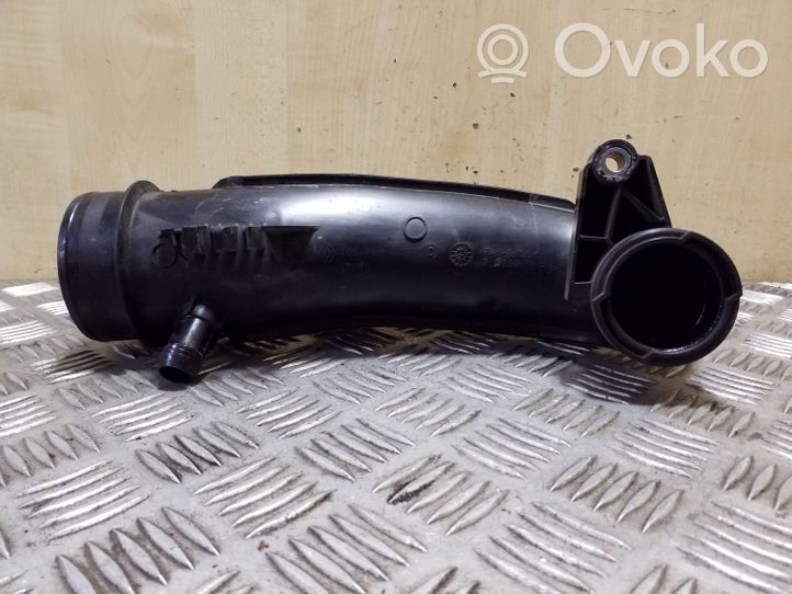 Renault Trafic III (X82) Turbo air intake inlet pipe/hose 165752889R