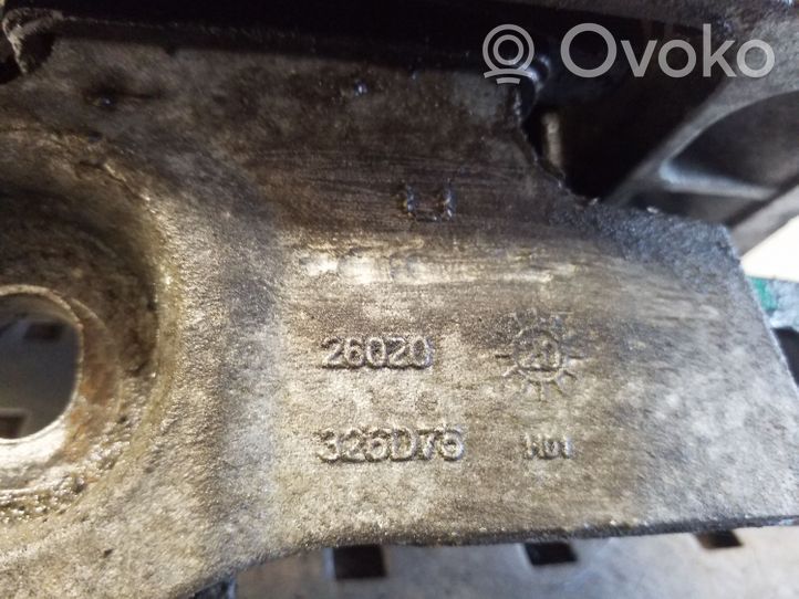 Nissan NV400 Supporto di montaggio del motore 326D75