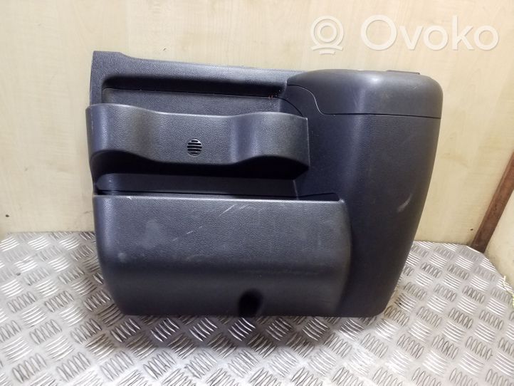 Nissan NV400 Rivestimento in plastica cornice della leva del cambio 6321S2851