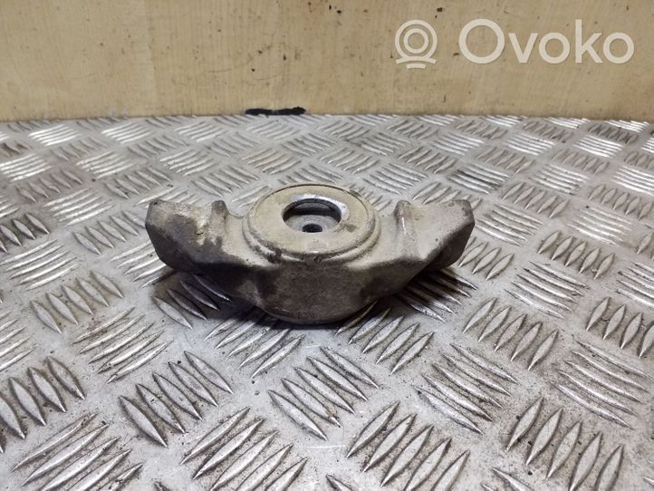 Ford Mondeo MK V Staffa di rinforzo per l’ammortizzatore anteriore DG9C18A116