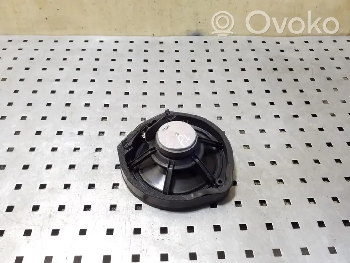 Honda CR-V Front door speaker 