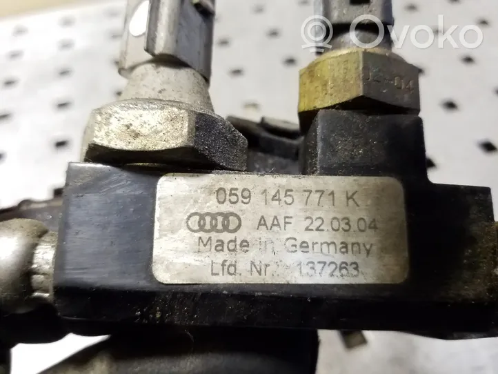 Audi A6 S6 C5 4B Tubo flessibile mandata olio del turbocompressore turbo 059145771K