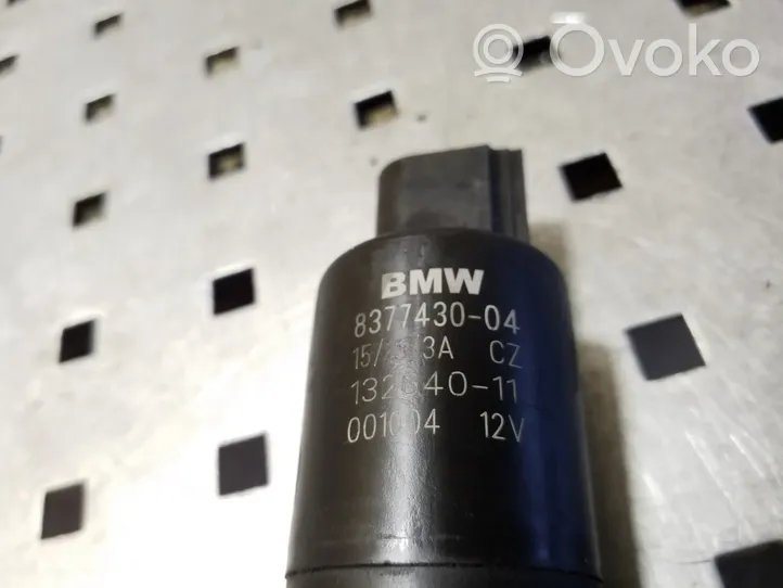 BMW X1 E84 Pompa spryskiwacza lampy przedniej 8377430