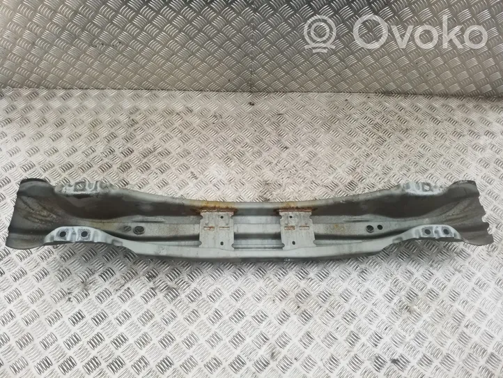 Volvo V40 Renfort de pare-chocs arrière 