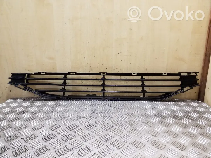 Volvo V40 Grille inférieure de pare-chocs avant 