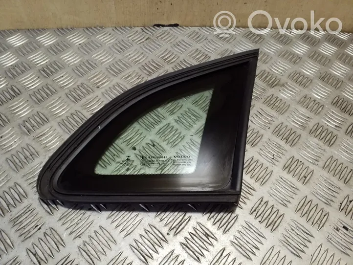 Volvo V40 Fenêtre latérale avant / vitre triangulaire 31386770