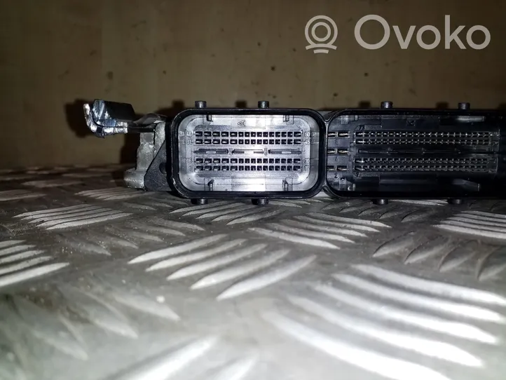 Audi TT TTS Mk2 Sterownik / Moduł ECU 8J0907115N