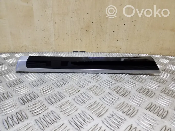 Porsche Cayenne (92A) Barra di rivestimento della portiera anteriore 7P5867410F